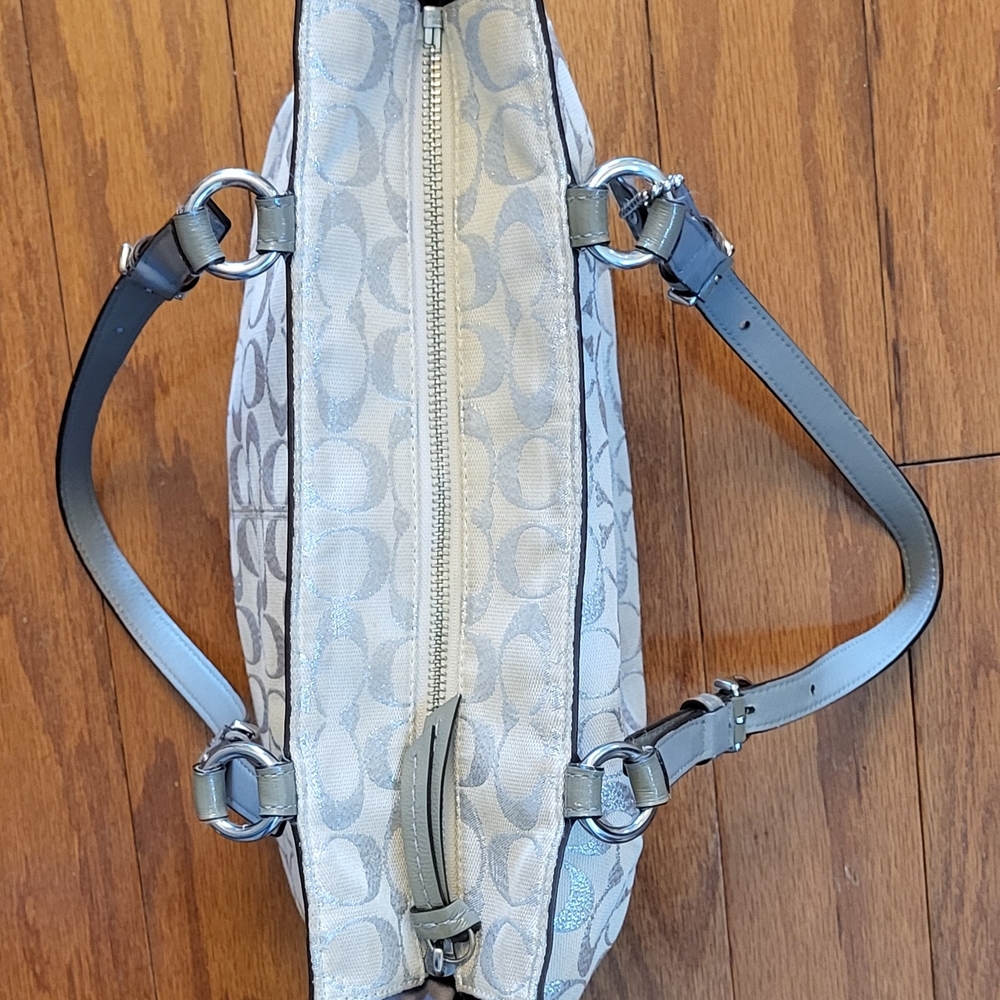 Coach White and Gray Signature Tote Bag Shoulder Bag Metallic Signature C F17024 - Picture 10 of 16